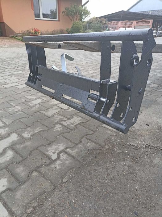 Nowa euroramka do ładowacza Tura Jakość Transport