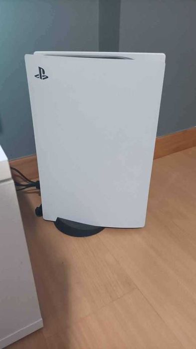 PlayStation 5 + Comando SONY + 10 JOGOS (Ano 2025)