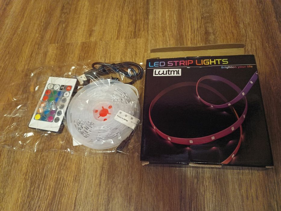 Лед стрічка RGB 10m USB 5v діод 5050