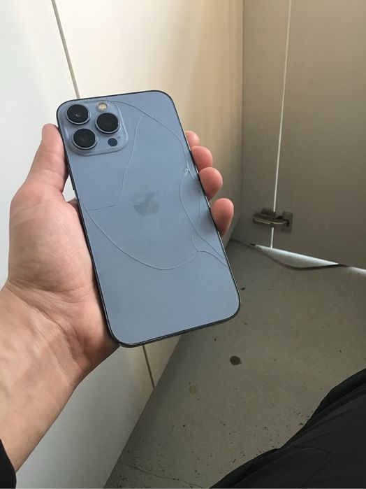 Продам iPhone 13 Pro Max