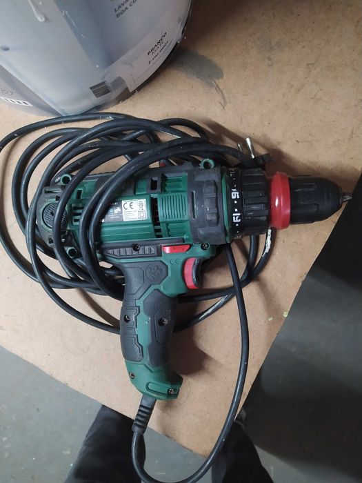 Furadeira / " Aparafusadora "