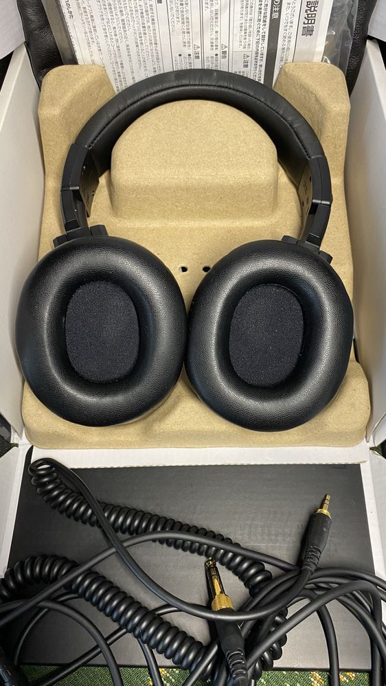 Навушники Audio-Technica ATH-M40x