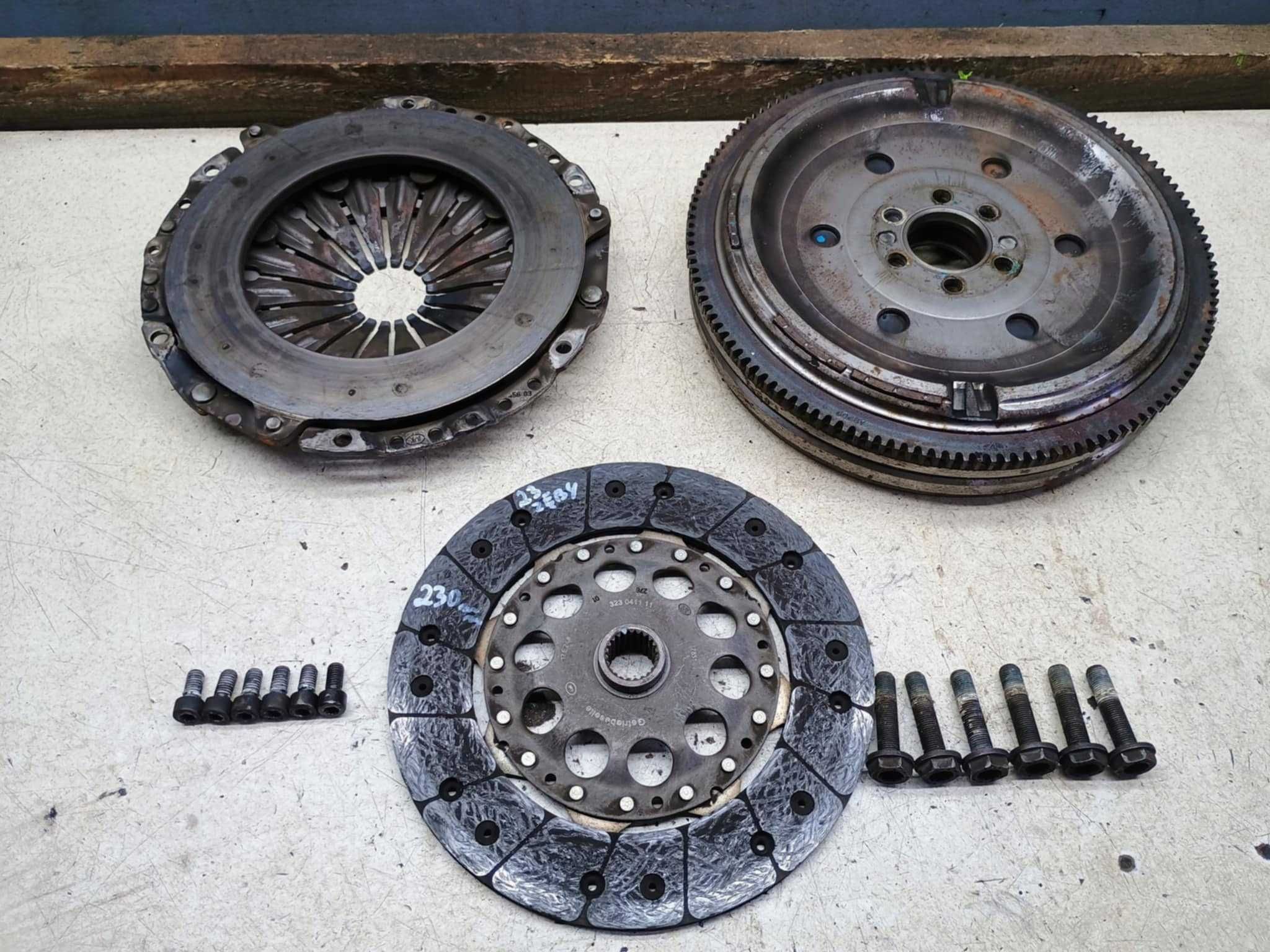 Sprzęgło dwumas tarcza docisk ŁADNE Audi A4 B5 VW Passat B5 1.8 turbo