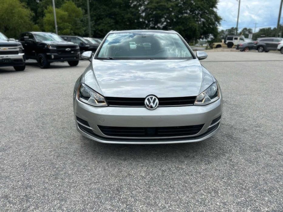 Volkswagen Golf Wolfsburg Edition 4-Door      2017