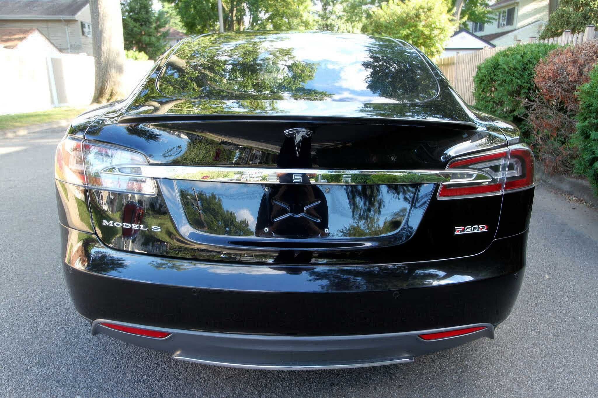 2016 Tesla Model S P90D
