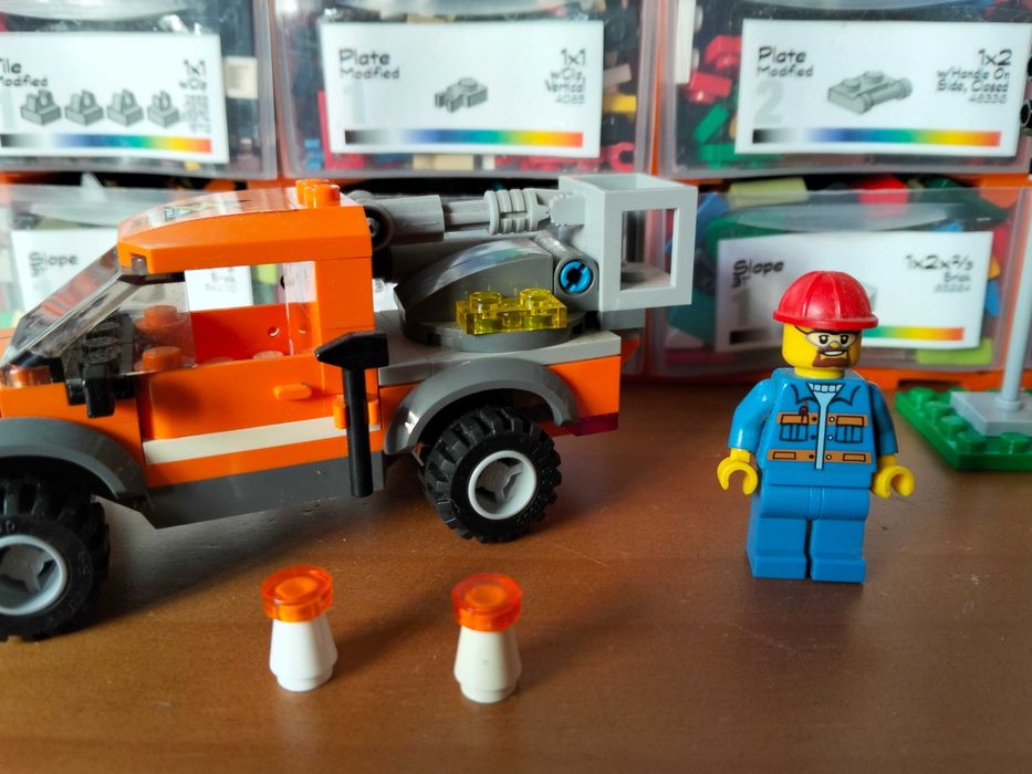 LEGO CITY 60054 Light Repair Truck