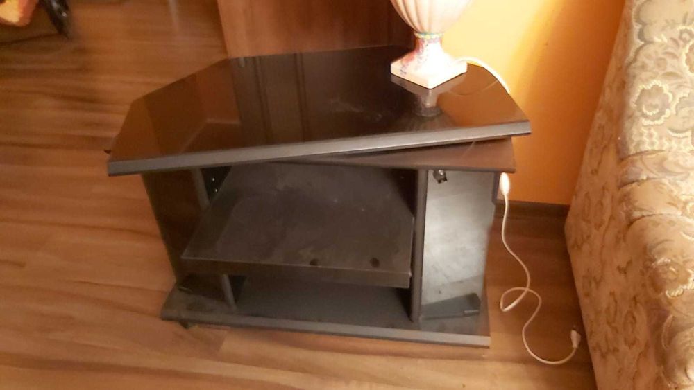 szafka stolik pod telewizor lub cos innego