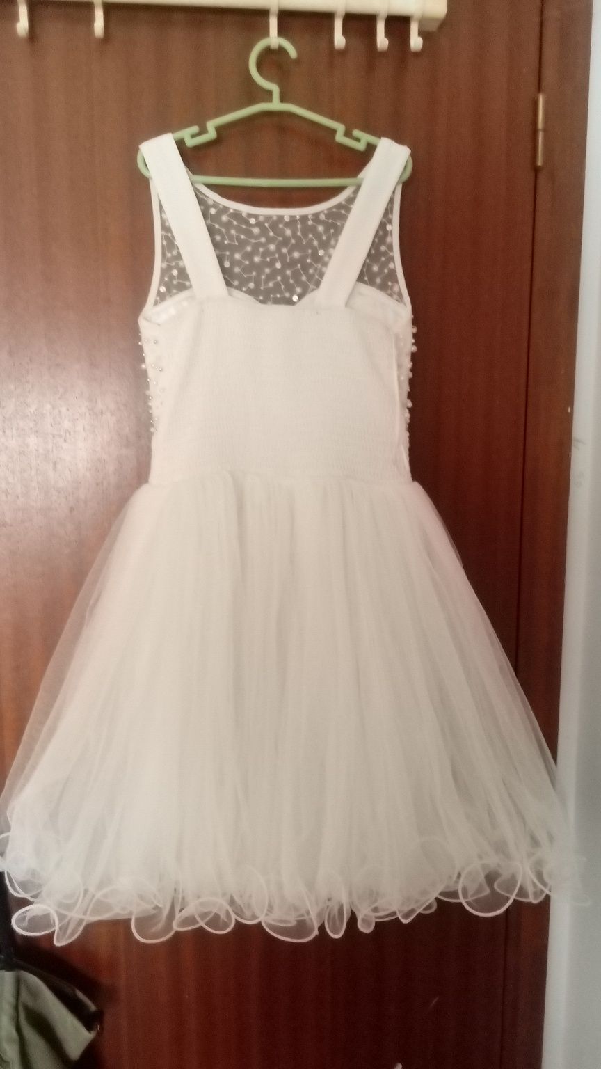 Vestido branco curto tamanho 36-38