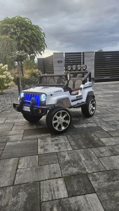 JEEP 4x4 Auta na akumulator SKÓRA GUMA 4 SILNIKI, 2x 12v 9ah, pilot,
