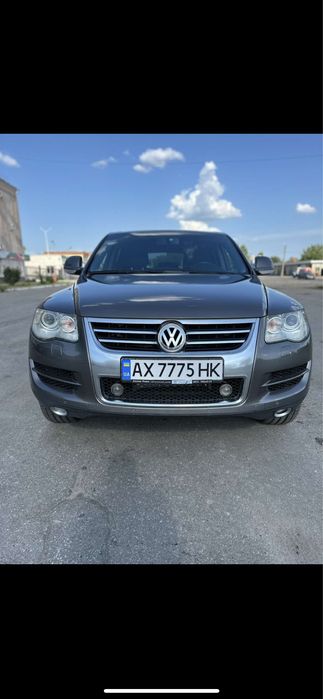 VW Touareg  3 л в в идеале возможен обмен на жилье в Харькове