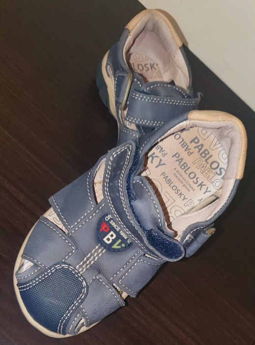 Sandalias menino