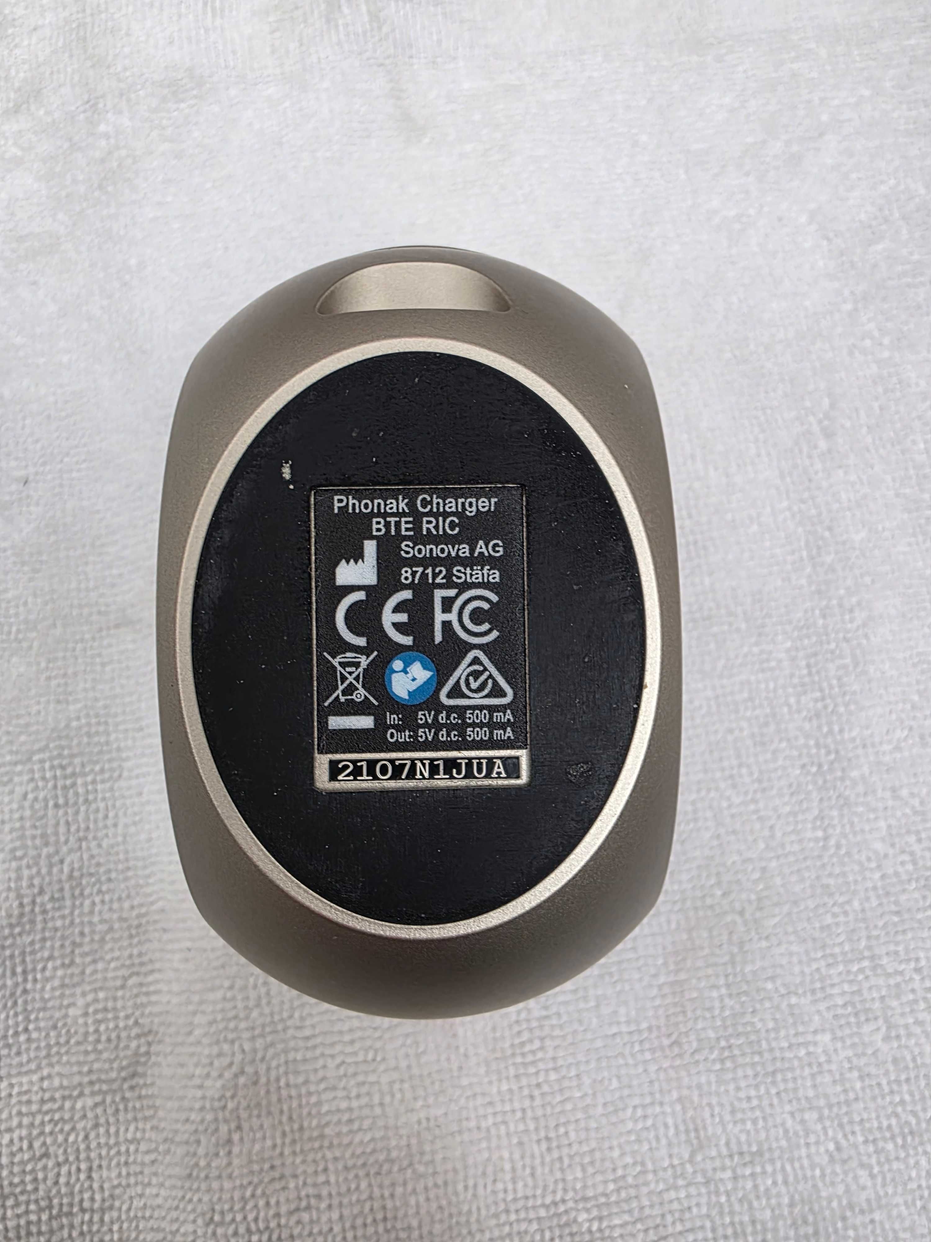 Aparat słuchowy na bluetooth Phonak Audeo P50-R, ładowarka w zestawie