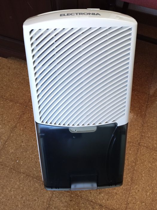 Desumidificador usado como novo