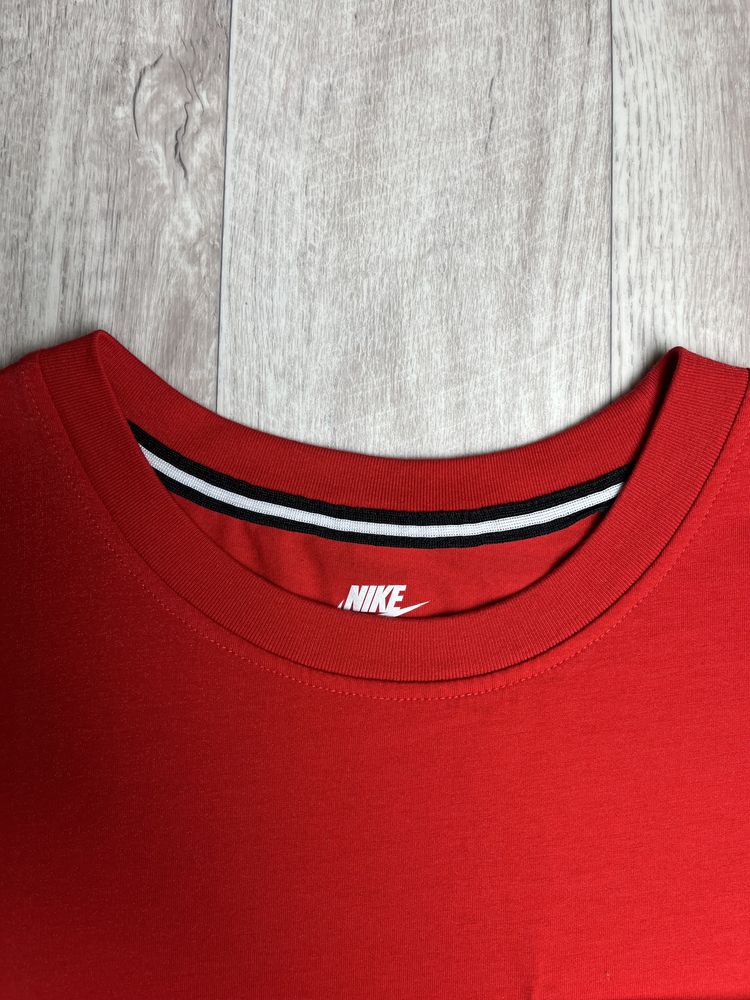 Футболка Nike tee,размер S,оригинал,спортивная,хлопок,мужская,air run