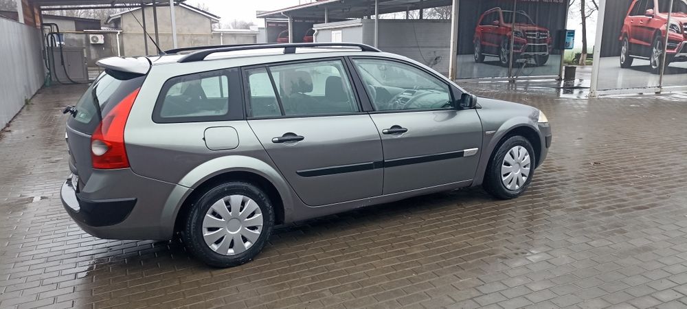 Авто рено меган 2