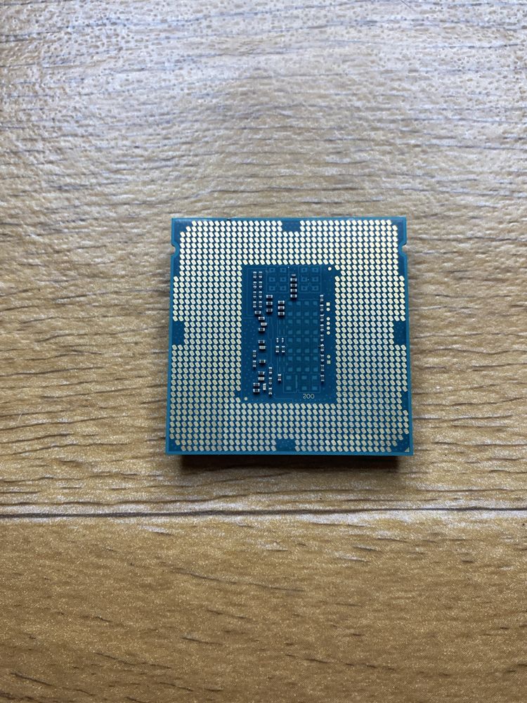 Процессор intel core i7 4770k 4 ядра 8 потоков 3.9 Ггц частота идеал