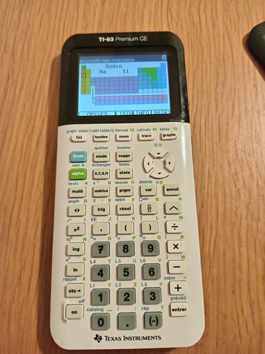 Calculadora TI-83 Premium CE