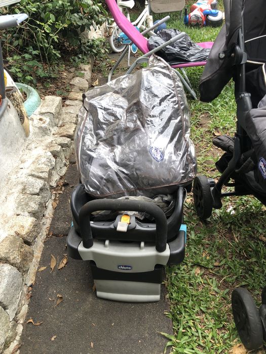 Carro seminovo de criança da Chicco