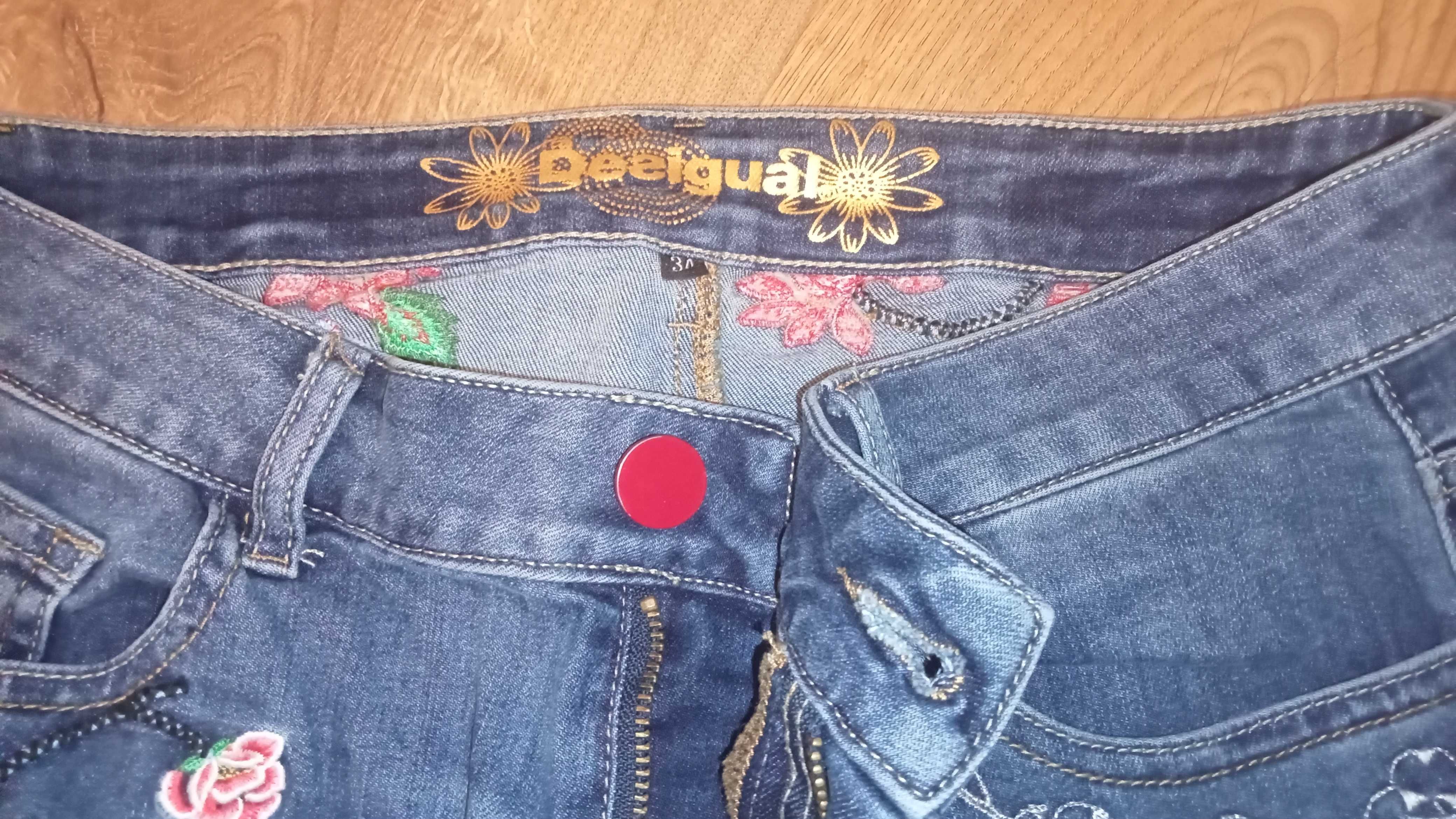 Jeansy Desigual rurki slim fit hafty oryginalne 42 L dżinsy modne