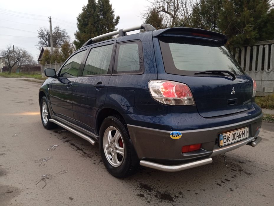 Продам хороше авто Mitsubishi Outllander 2004 року