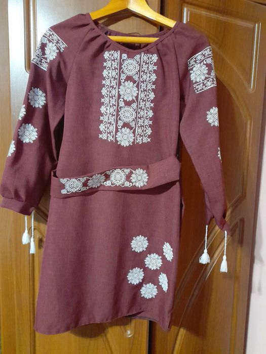 Плаття вишите, вишиванка 44 розміа