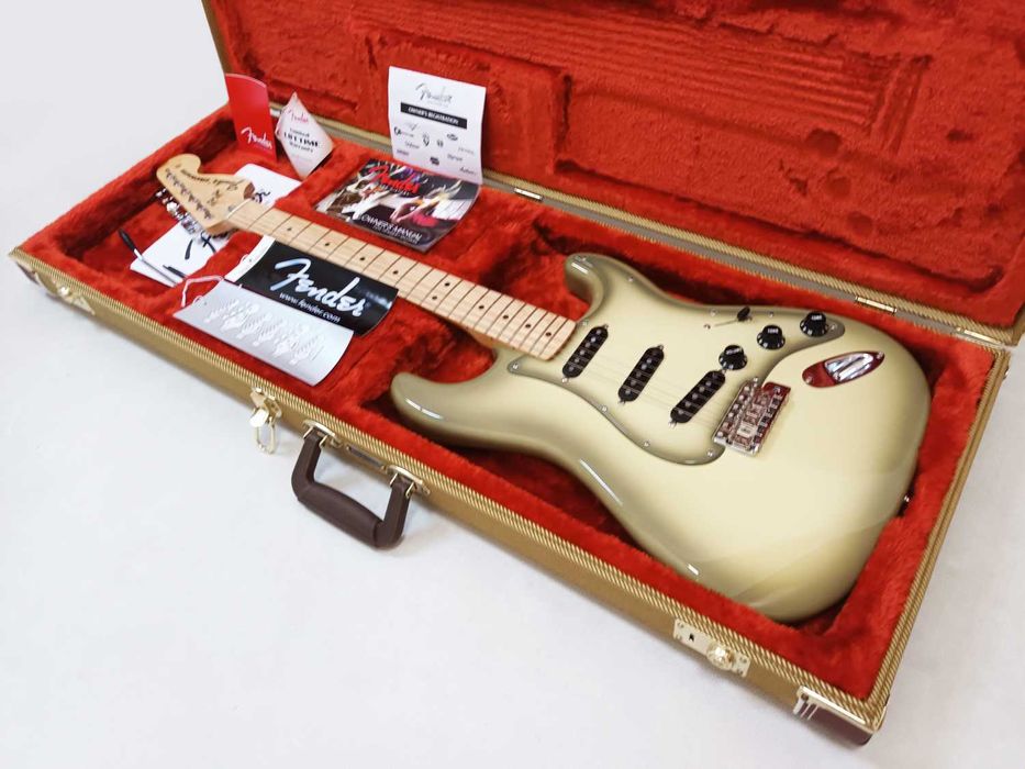 Fender Stratocaster Antigua - Limited Edition 2012