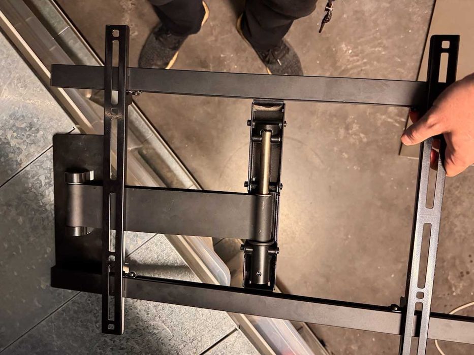 Suporte de TV Voegels em Perfeito Estado