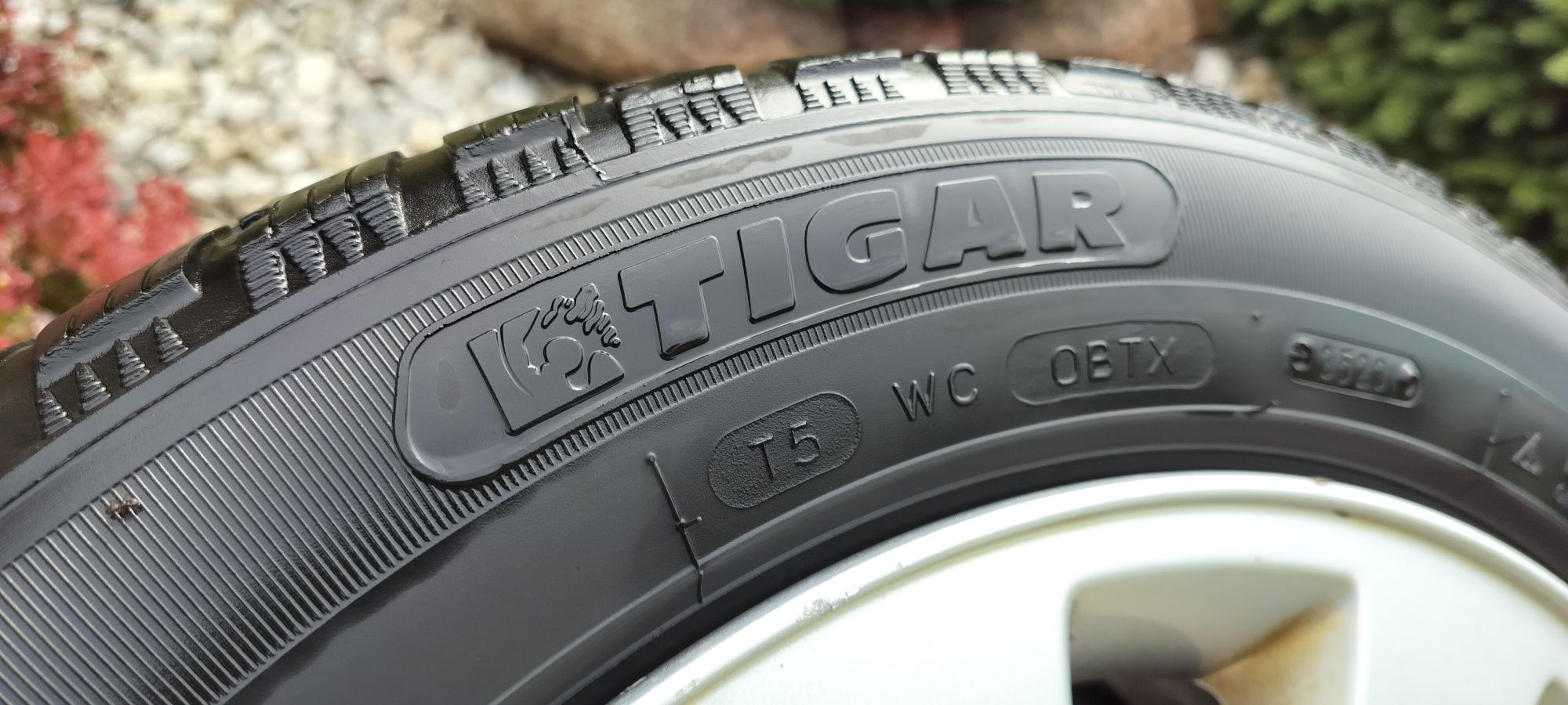 Koła felgi opony zimowe Audi oryinalne 16 cali