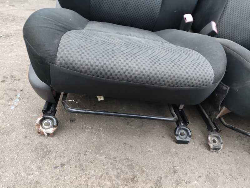 Сиденья комплект Toyota RAV4 (2006-2011) ВНЕДОРОЖНИК 2ADFHV 2007