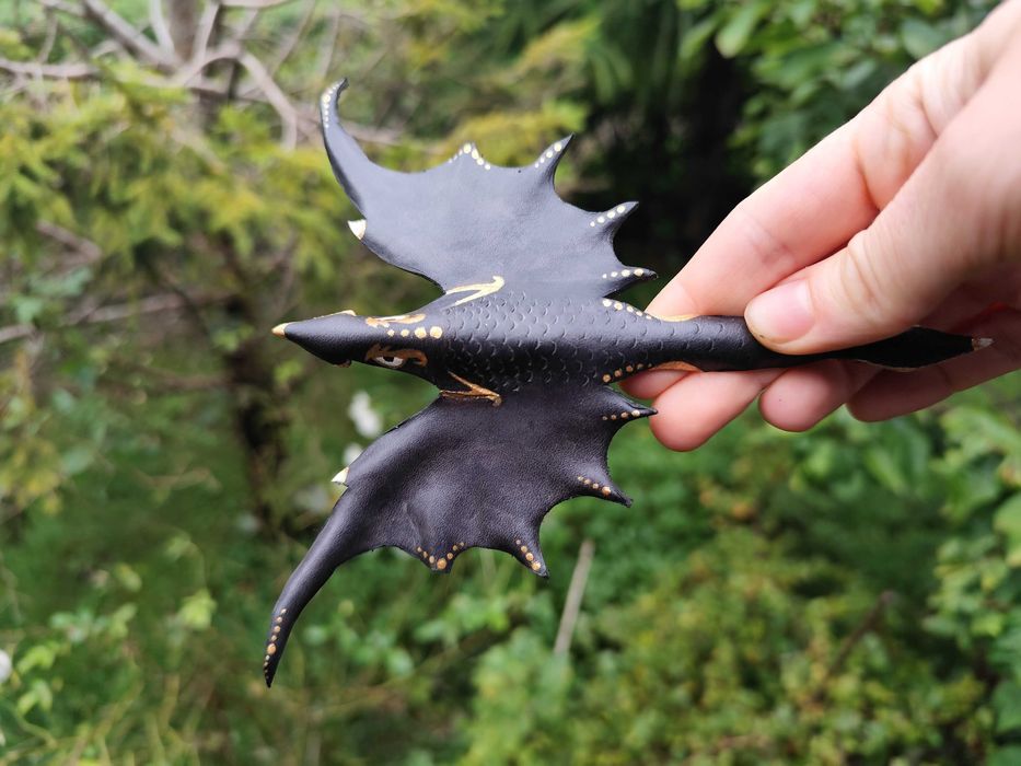 Smocze spinki do włosów na metalowej bazie – 2 modele do wyboru