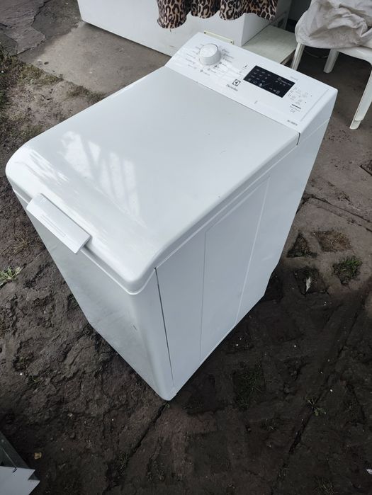 Пральна машина Electrolux – верхнє завантаження,