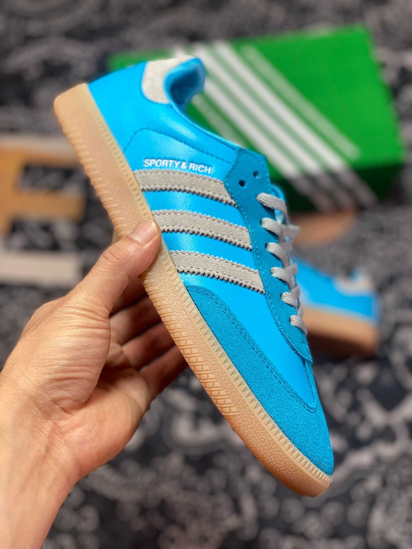 Sporty & Rich x Adidas Originals Samba OG IE6975