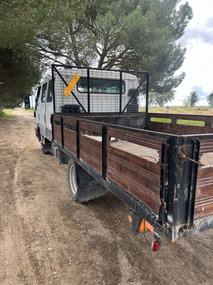 Mitsubishi canter 9 lugares