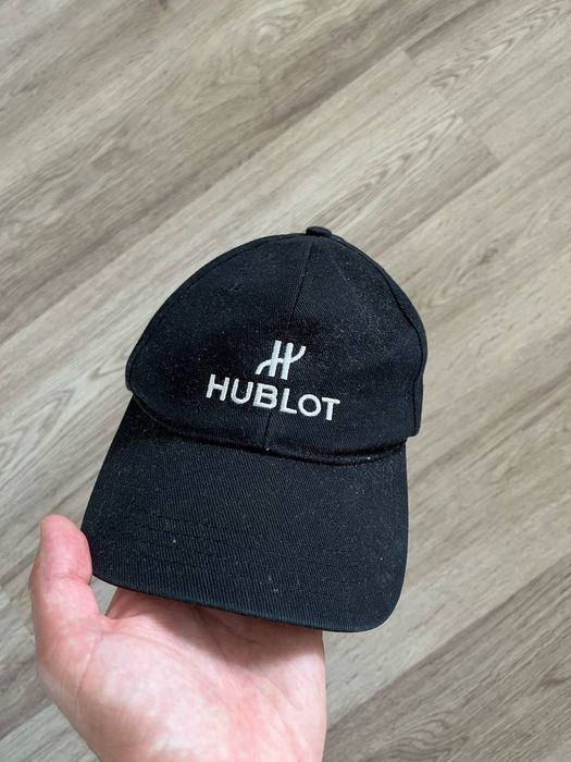 Hublot розмір універсальний