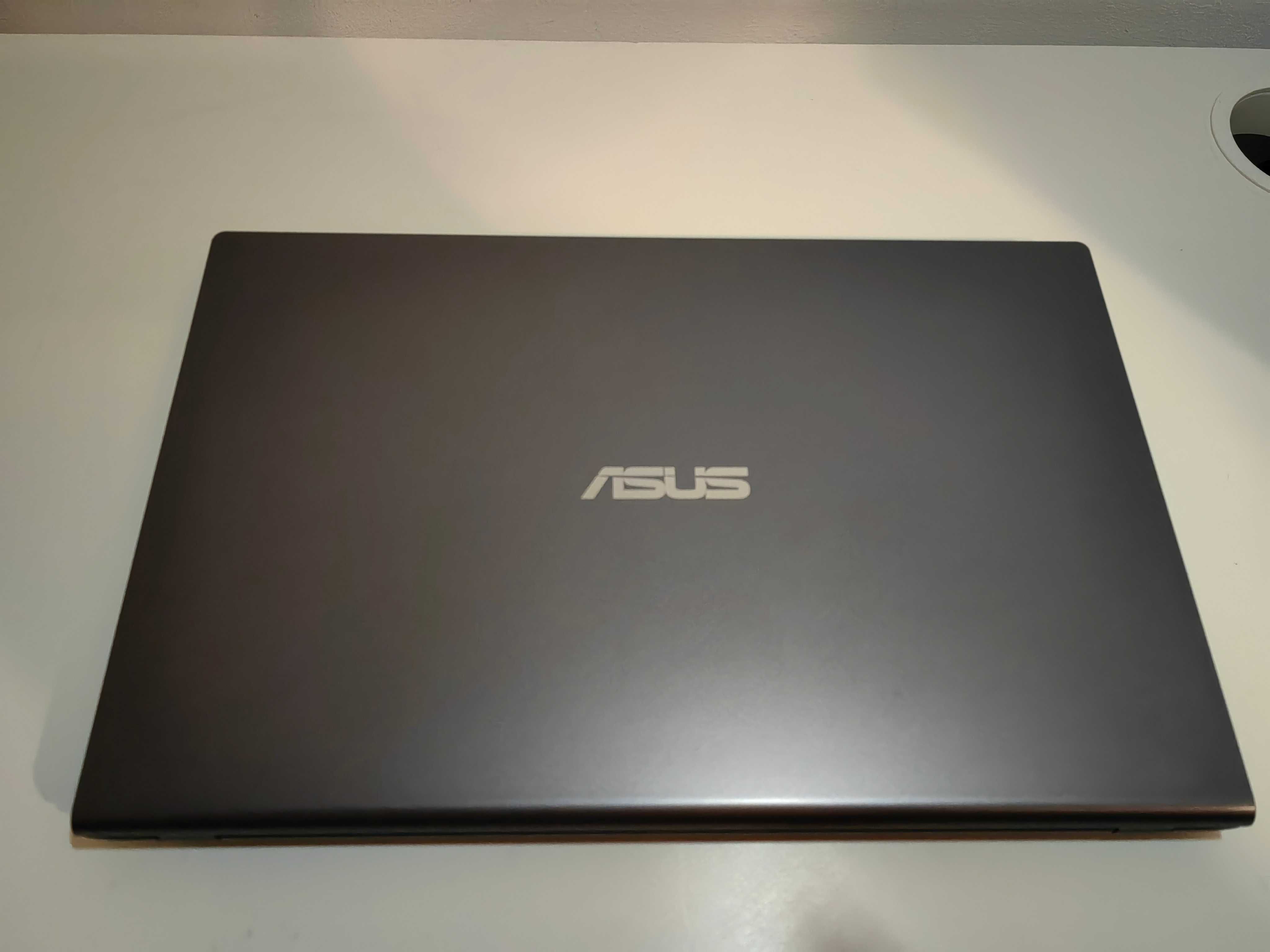 Laptop Asus 15,6 LED,Intel Core I3-3,4GHz, SSD M2 jak nowy