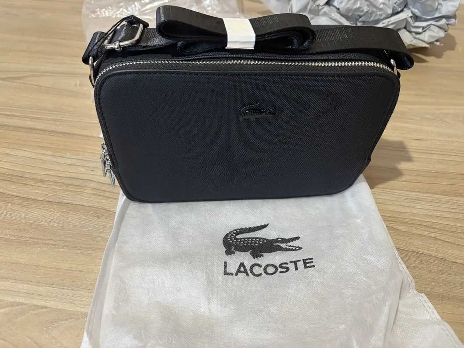 Сумка через плечо Lacoste Chantaco сумка на плече мужская лакоста