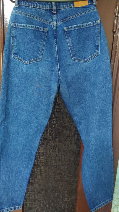 Продам стильные модные женские молодёжные МОМ -бренд DENIM Bershka