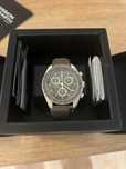 Omega x Swatch SO33T103 Desert  Biokeramik piaskowy z złotymi detalami