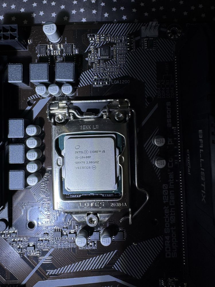 I5 10400f + Motherboard gigabyte b460 hd3 + 2x8gb DDR4 Ballistix