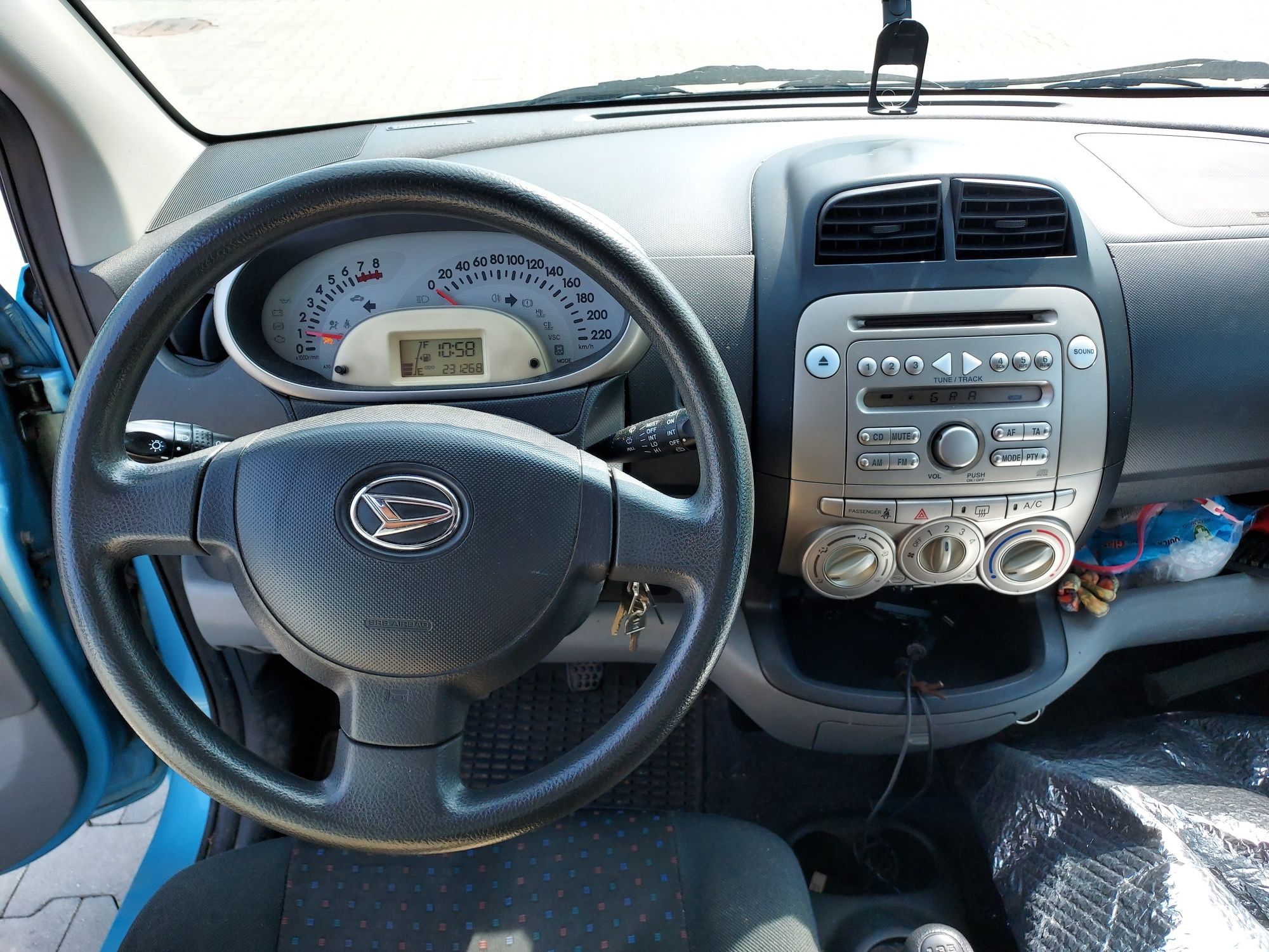 Daihatsu Sirion 1.0 vvti 12.2008 klimatyzacja