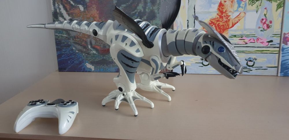 Интерактивный робот динозавр на пульте