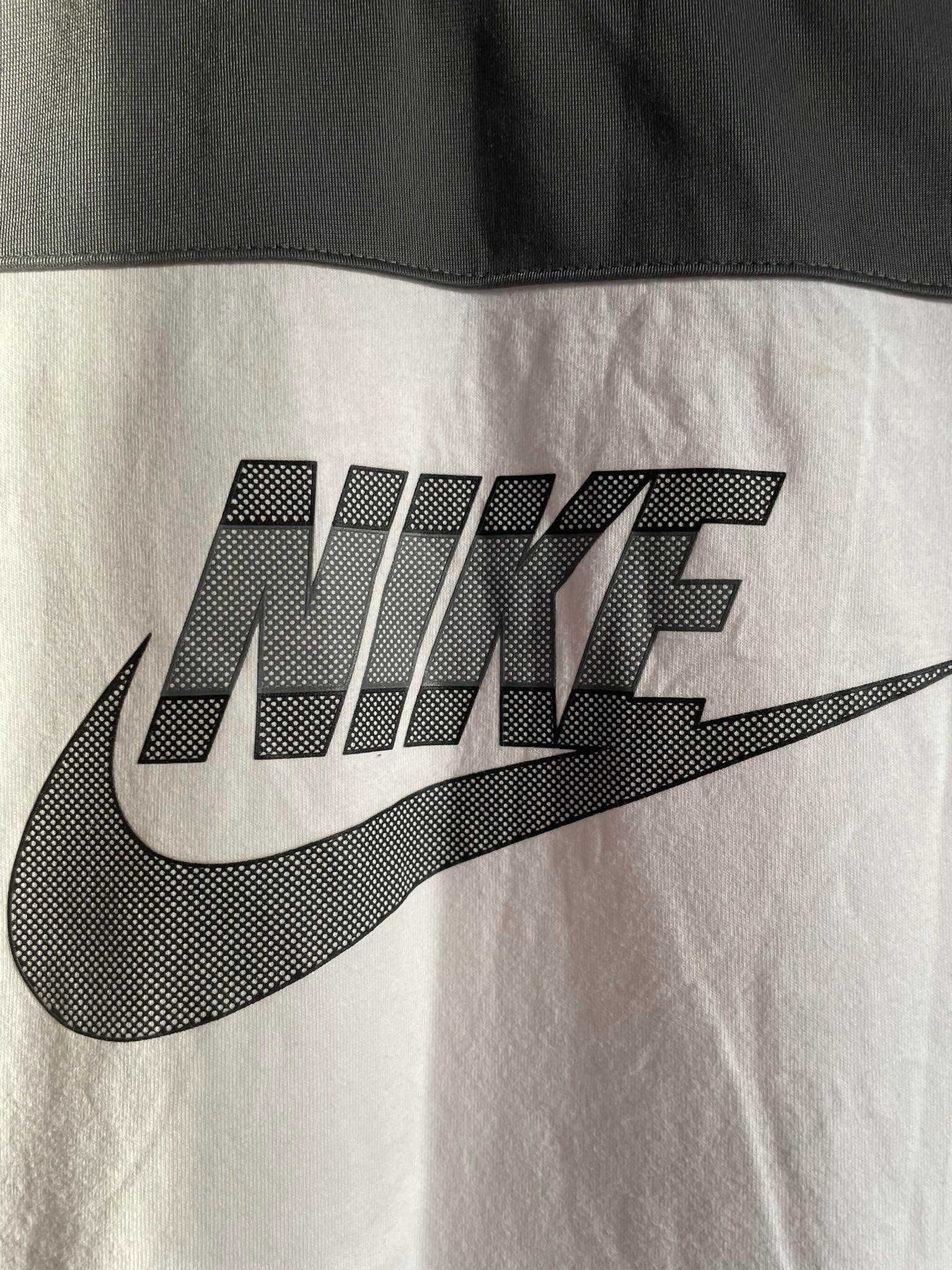 T-shirt Nike biały 170cm/XL dziecięcy