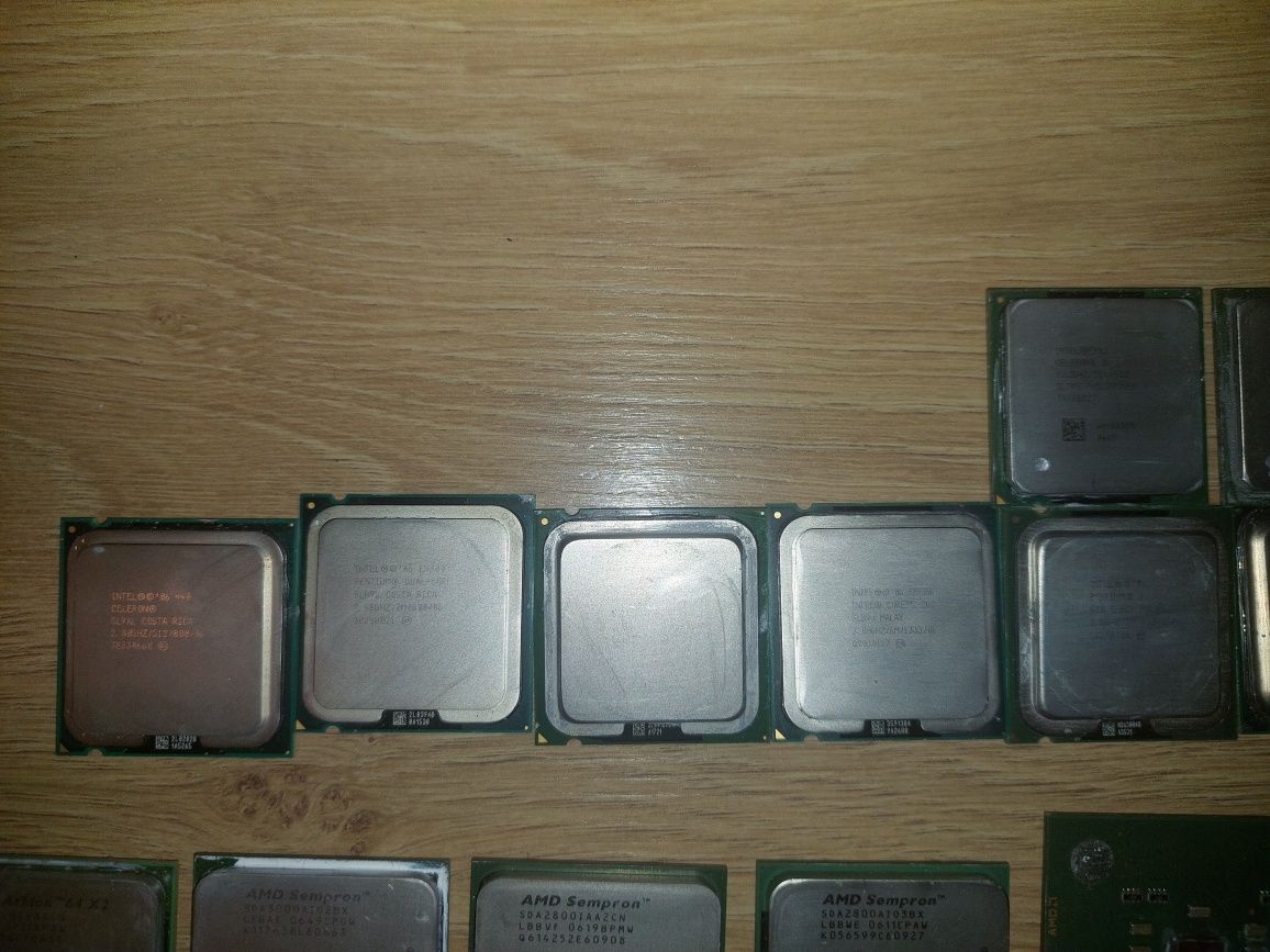 Procesory Intel Celeron Pentium dual-core amd athlon sempron