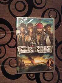 Piraci z Karaibów na nieznanych wodach - film DVD folia