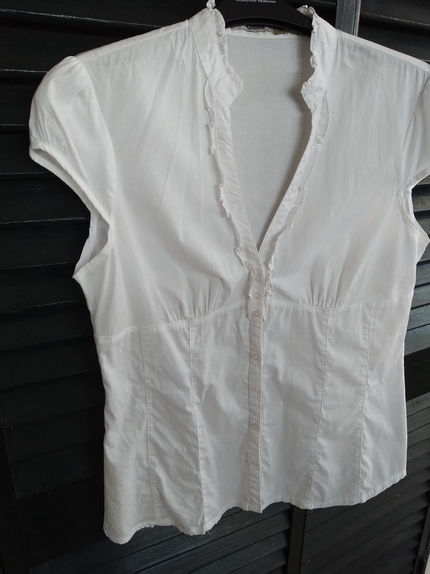 Blusa branca com folhos, elegante - Stradivarius - Tamanho XL