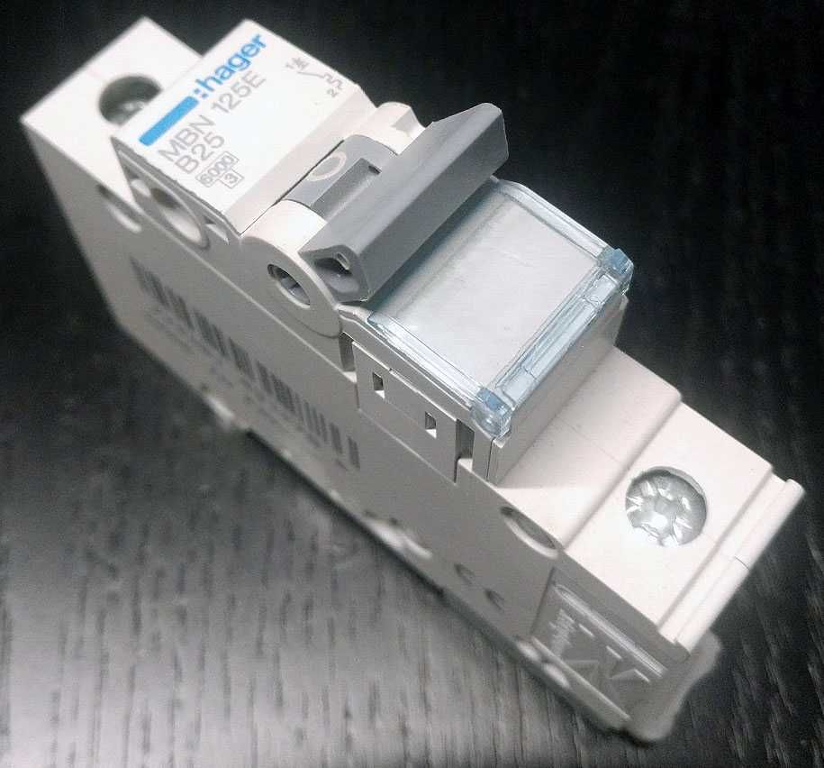 Hager - komplet NOWYCH urządzeń elektrycznych, sprzęt instalacyjny
