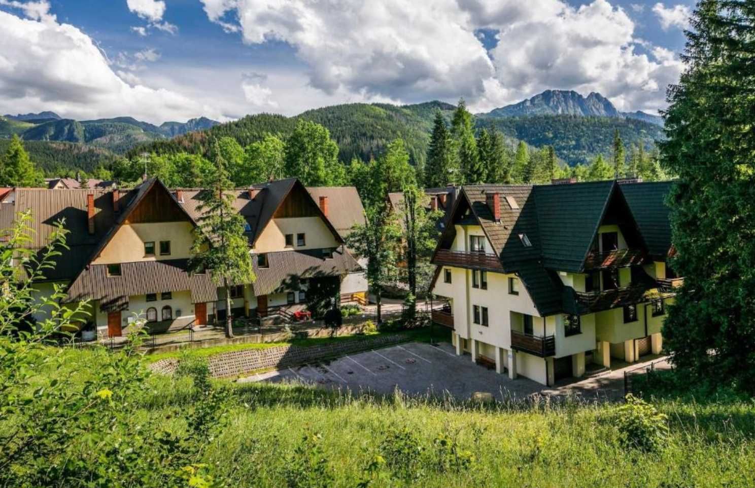 Dwupoziomowy apartament w centrum Zakopanego z widokiem na Giewont
