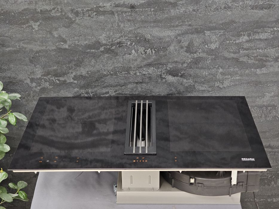 Варочна поверхня з монтованою витяжкою KMDA 7774 Гарантія!