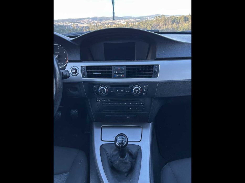 BMW 320d 2007 2.0 Diesel