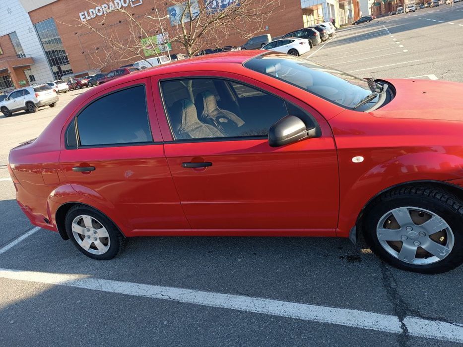 Продам автомобіль Chevrolet Aveo